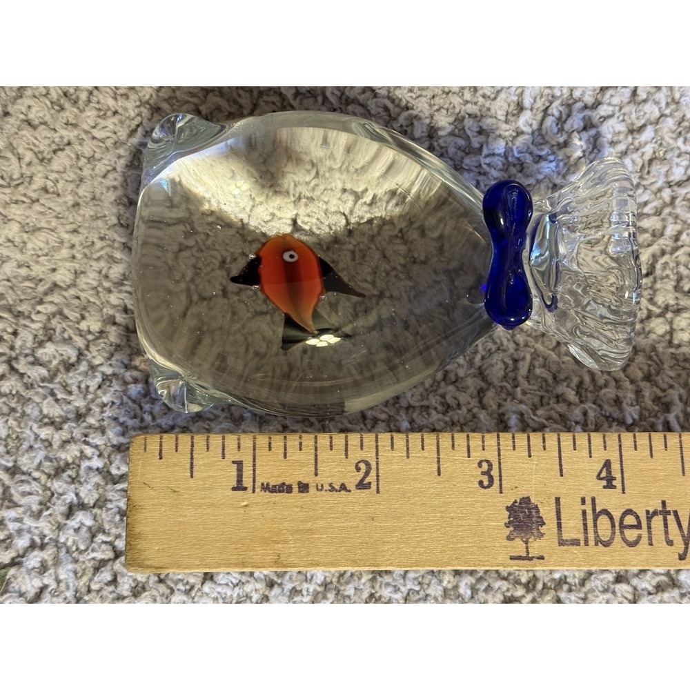 Murano Glass Fish In Bag With Drawstring Paperweight - Picture 3 of 3
